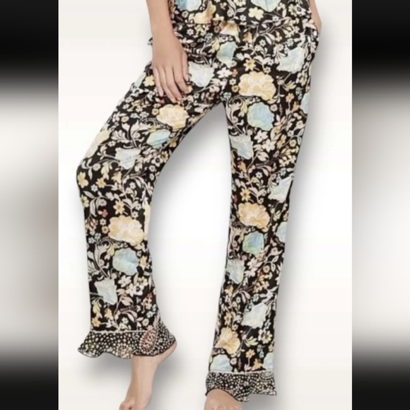 Victoria's Secret Green Black Pajama Set - Picture 4 of 10